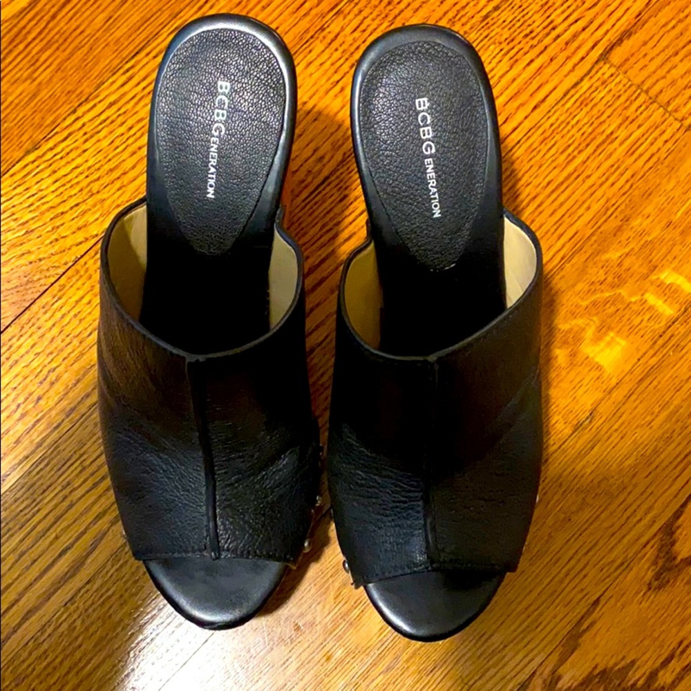 Shoes - Picture 2 of 4